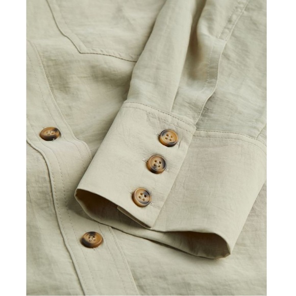 H&M Sage Green Oversized Shirt. NWT size small. - Picture 4 of 16